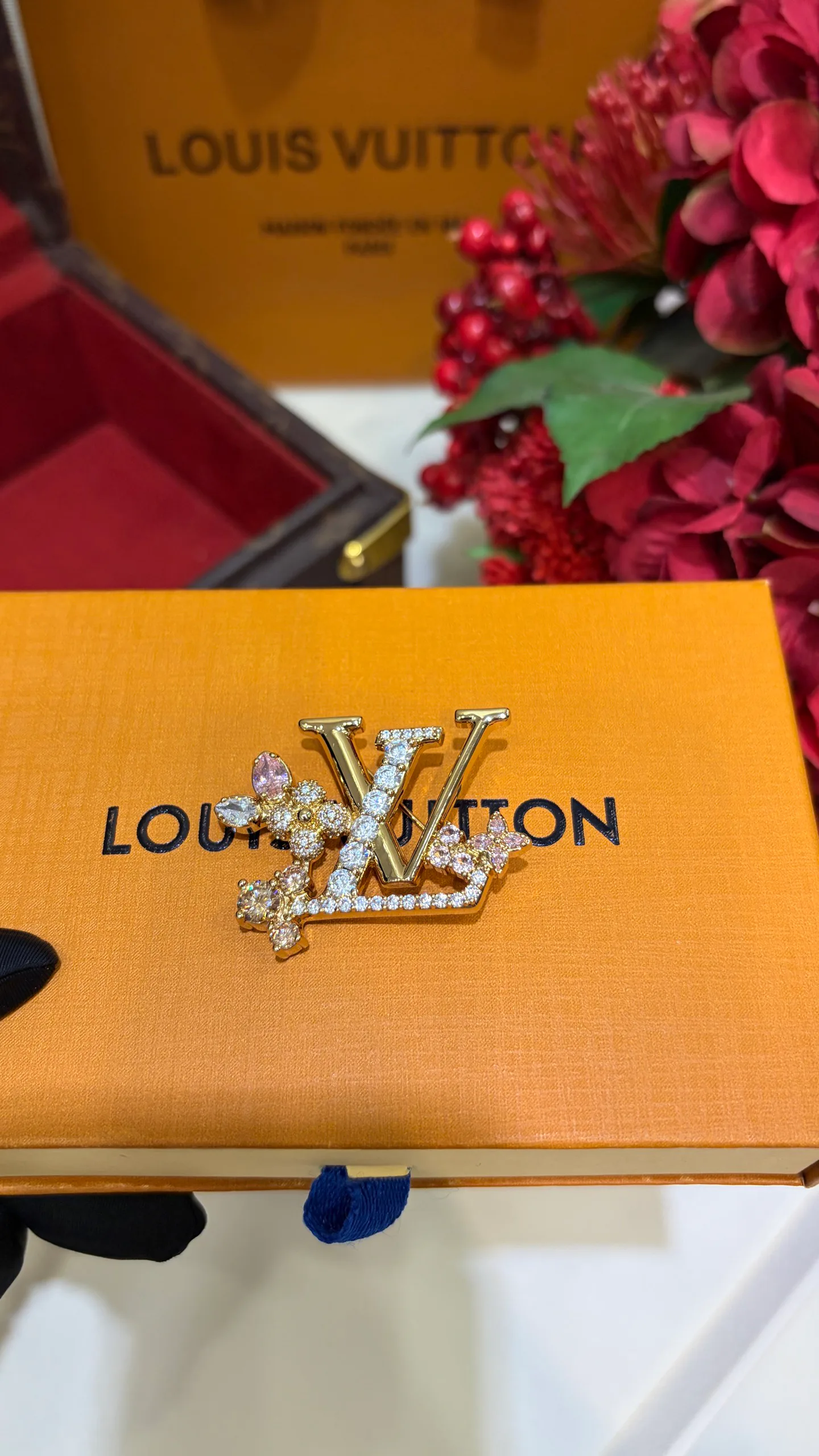 Бижутерия Louis Vuitton 18504624