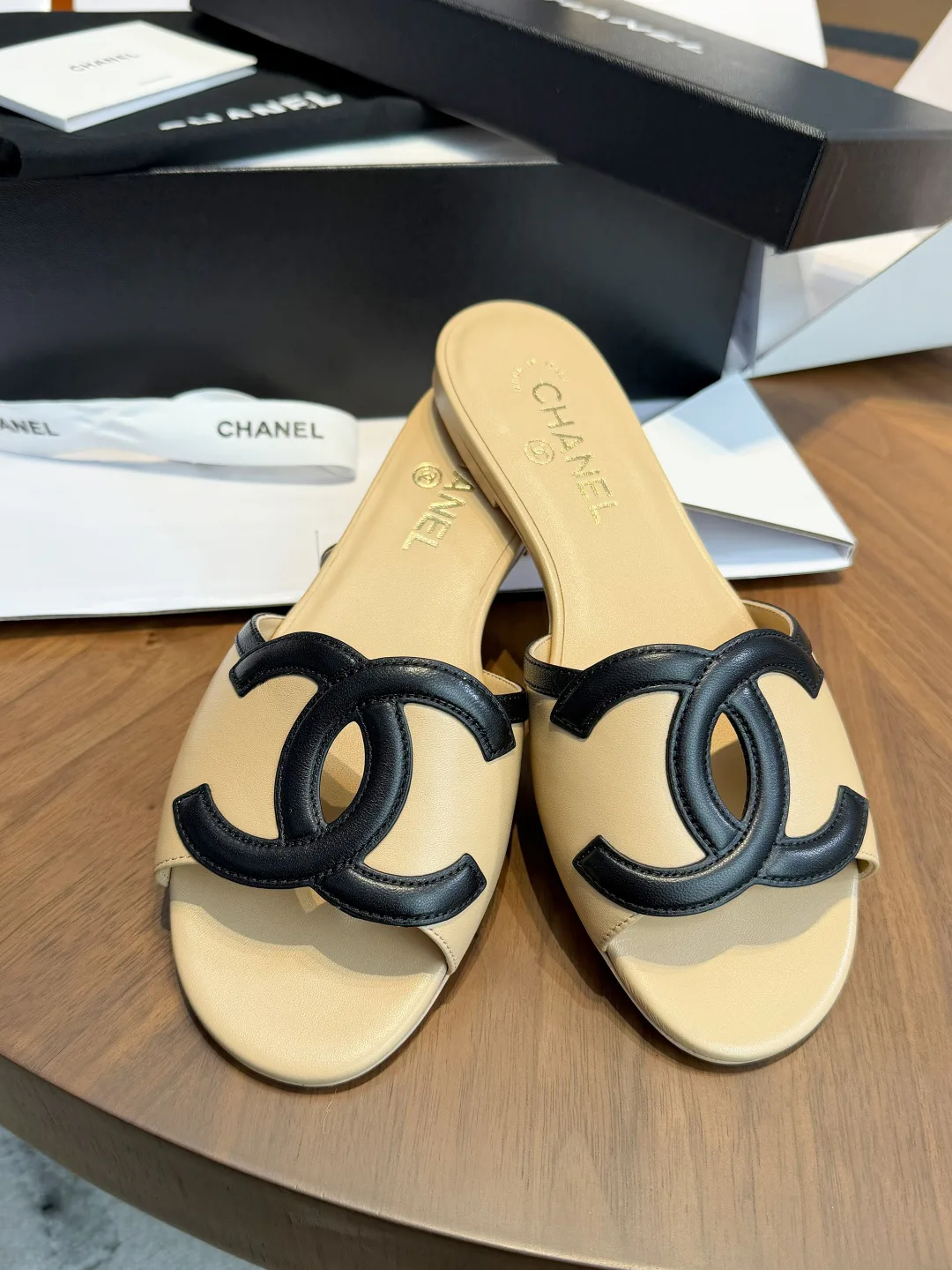 Сандалии Женские Chanel 13569595