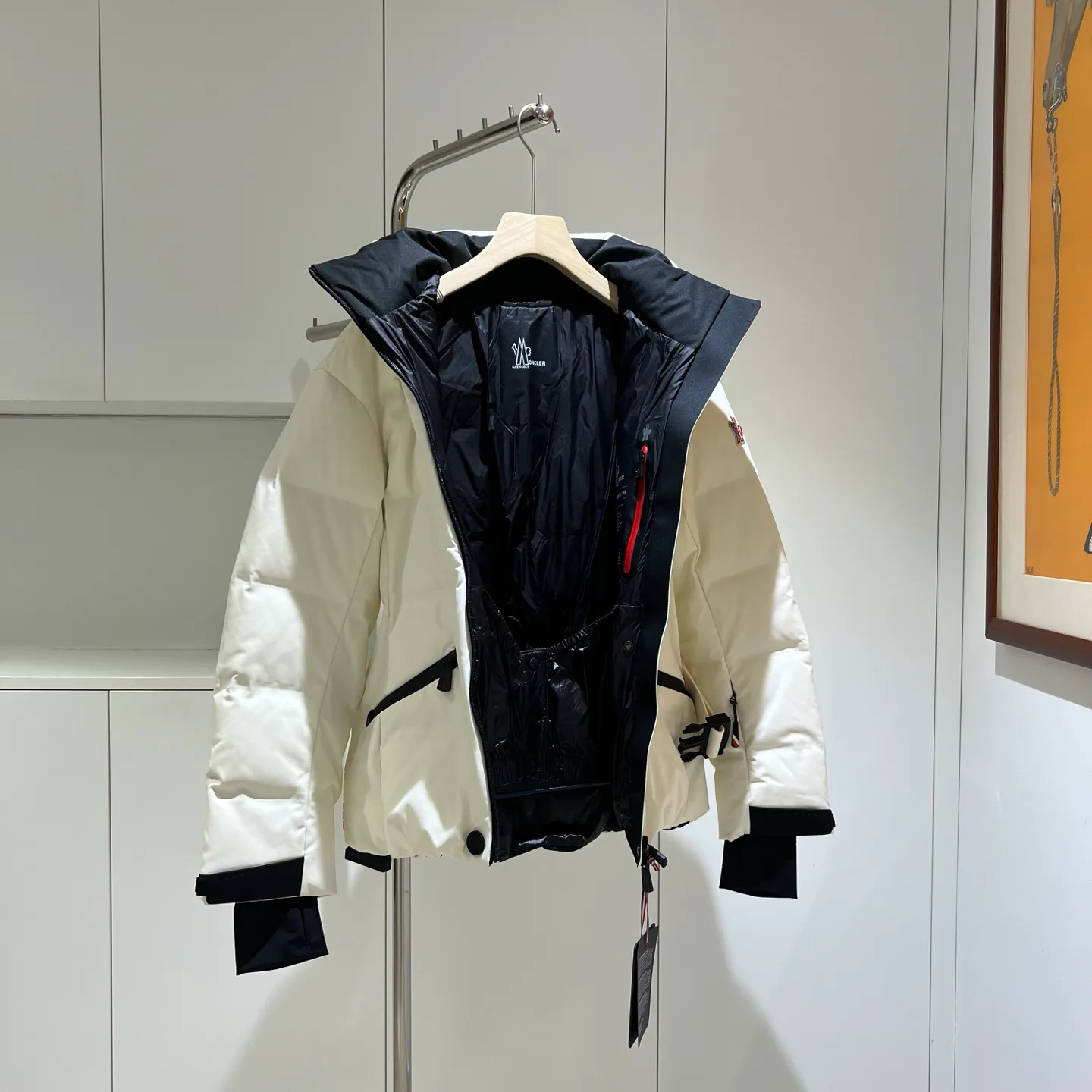 Куртки И Пуховики Женские Moncler 18180078