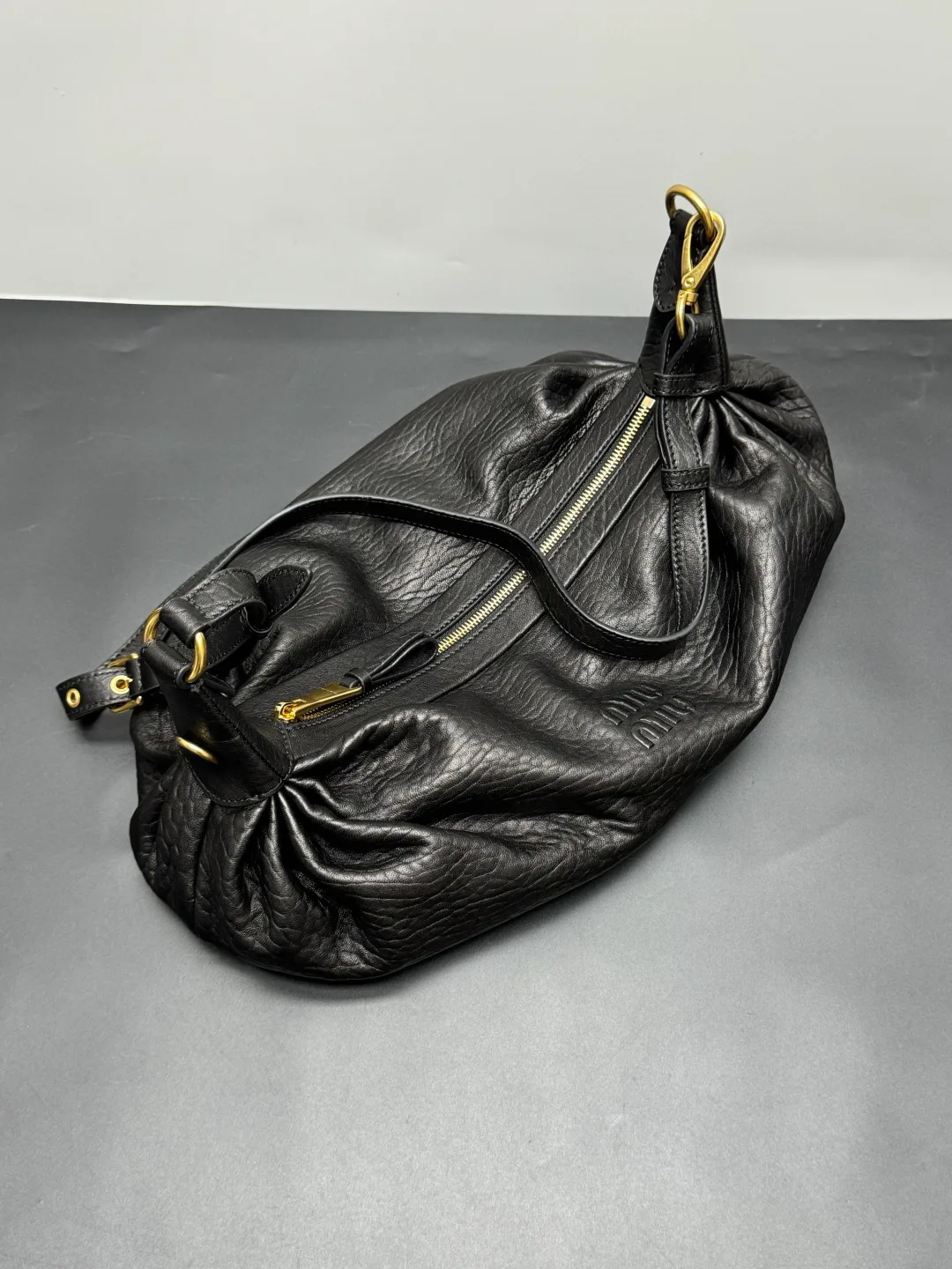 Классические Сумки Женские Miu Miu 11667445