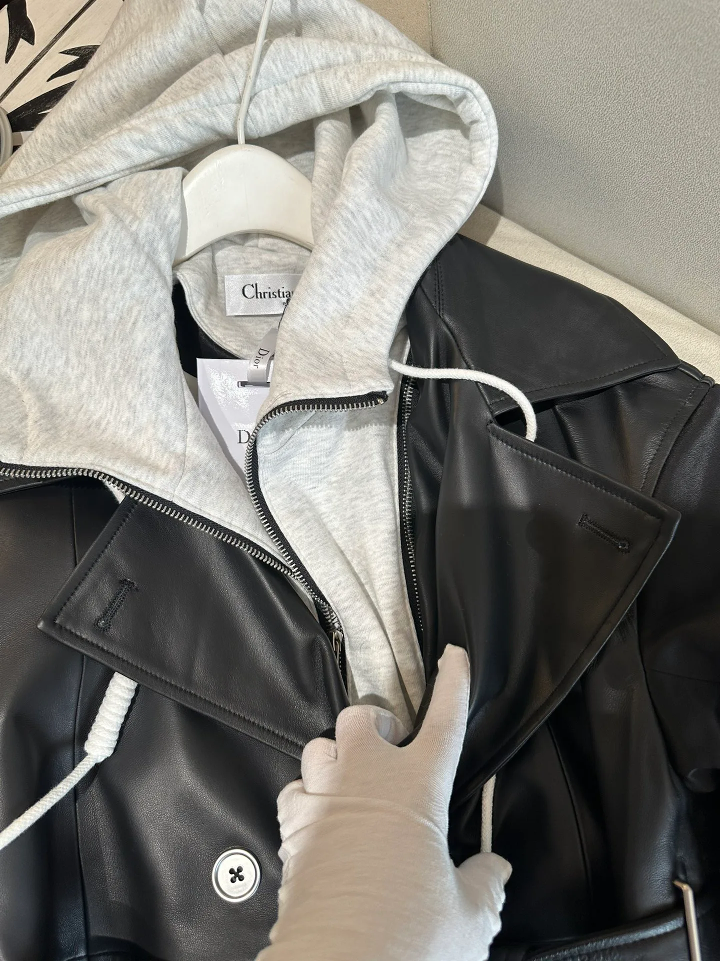 Кожаные Куртки И Дублёнки Женские Christian Dior 2657359