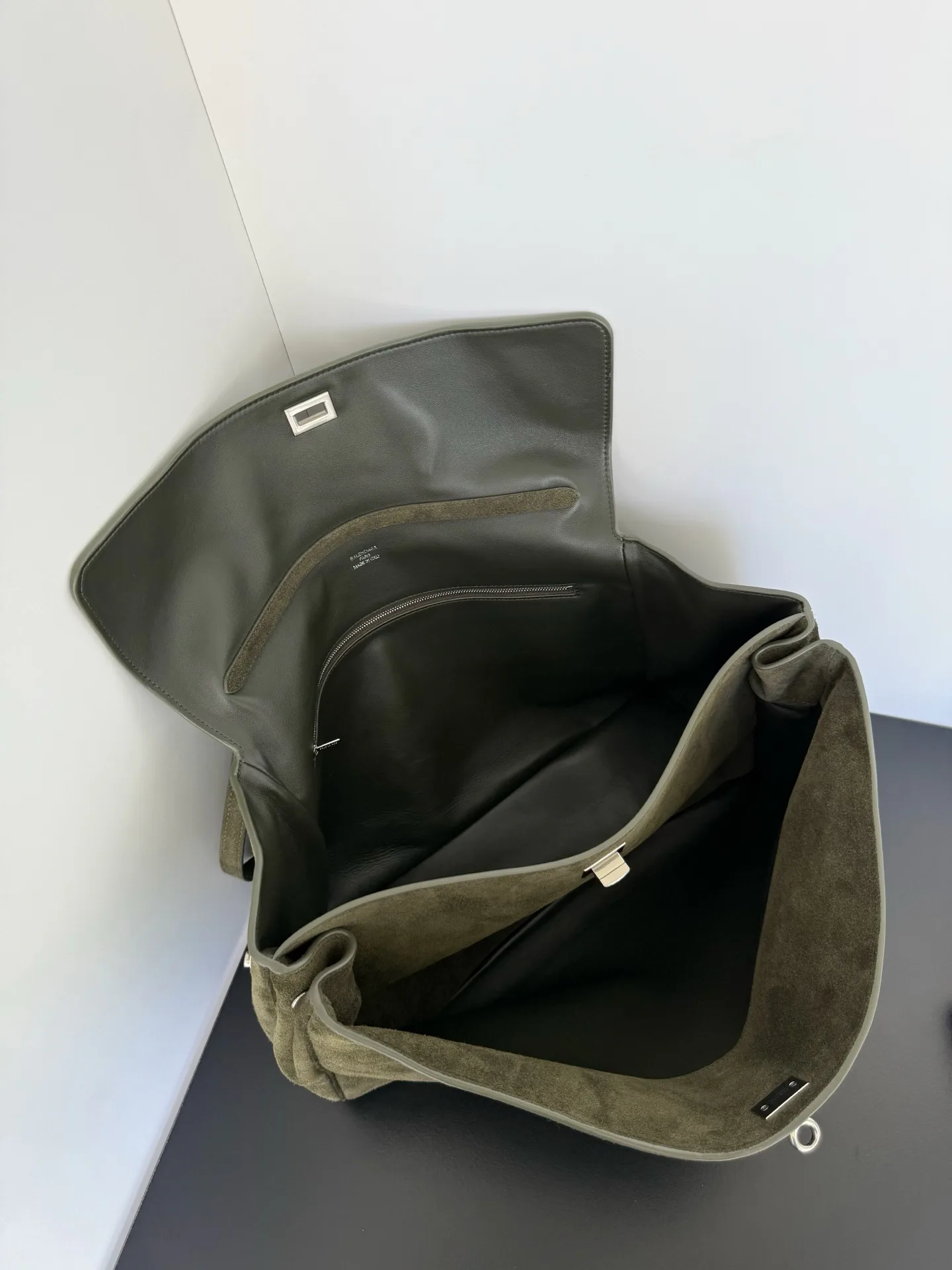 Классические Сумки Женские Balenciaga 11872200