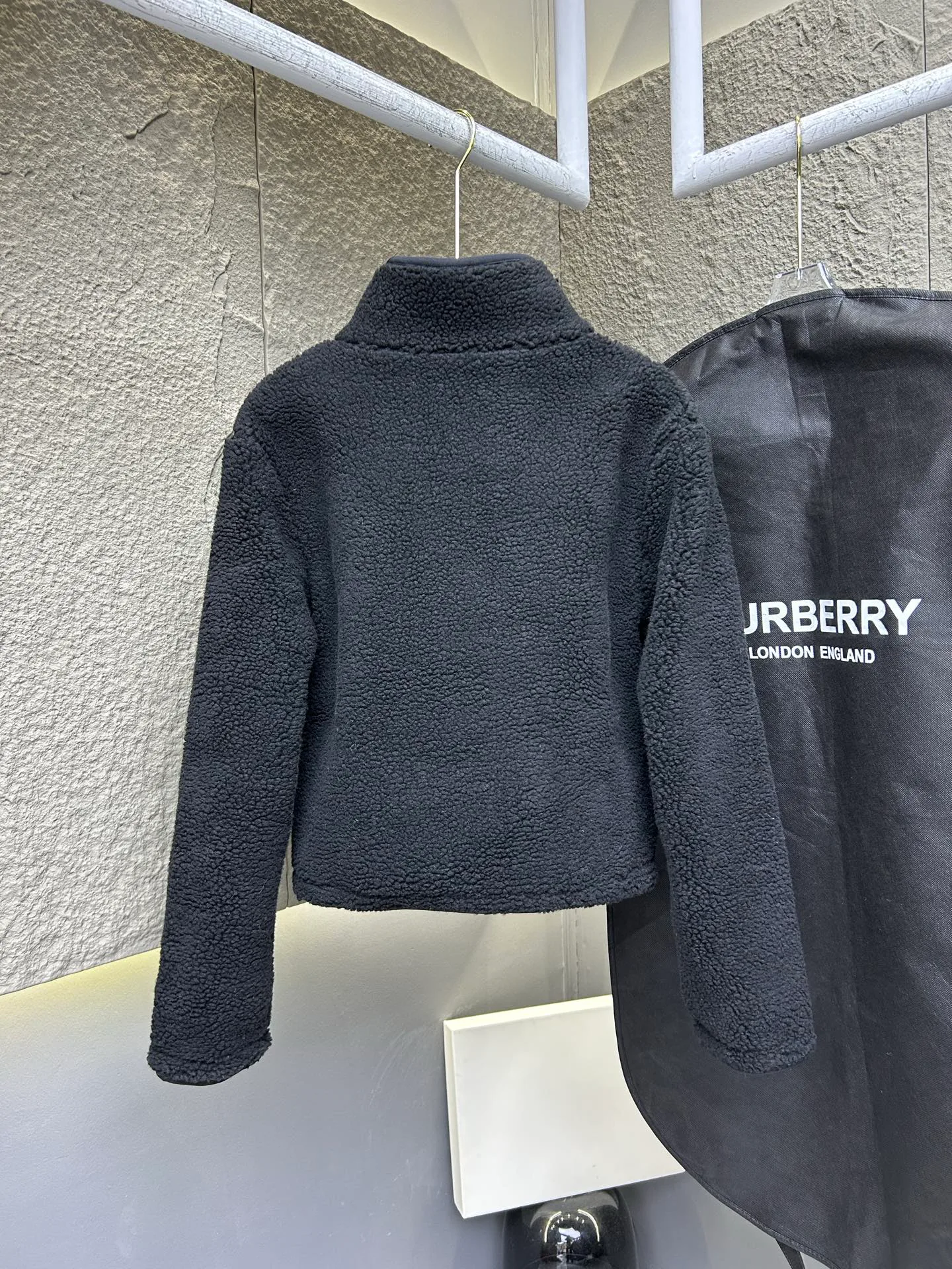 Куртки И Пуховики Женские Burberry 497142
