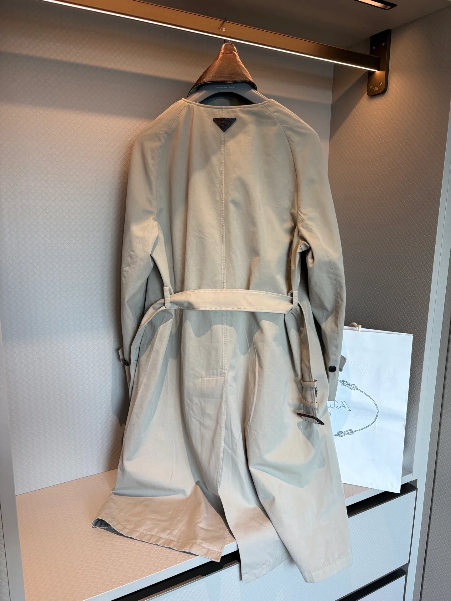 Тренчи Женские Prada 18391950