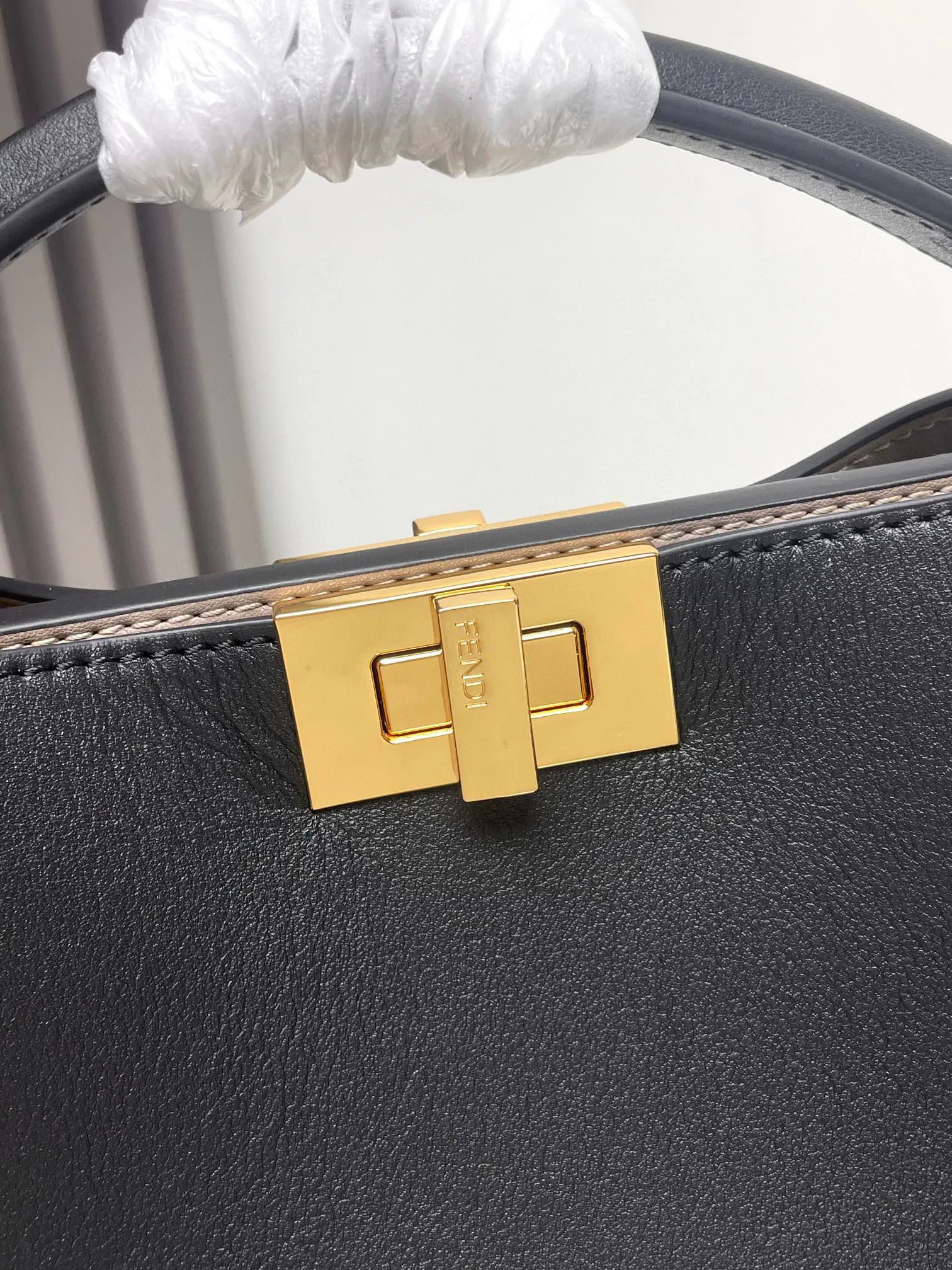 Классические Сумки Женские Fendi 10644803