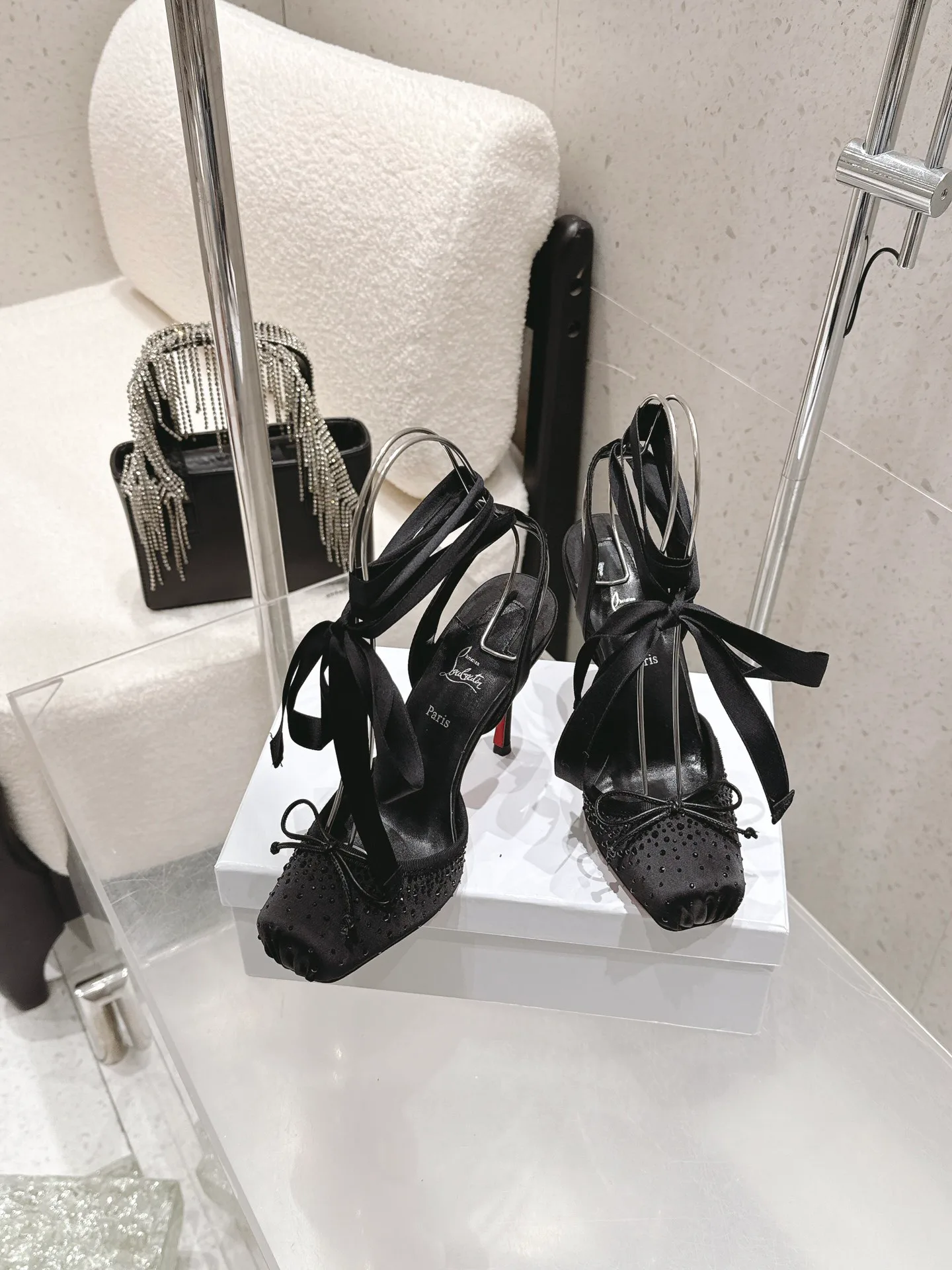 Туфли Женские Christian Louboutin 13078790