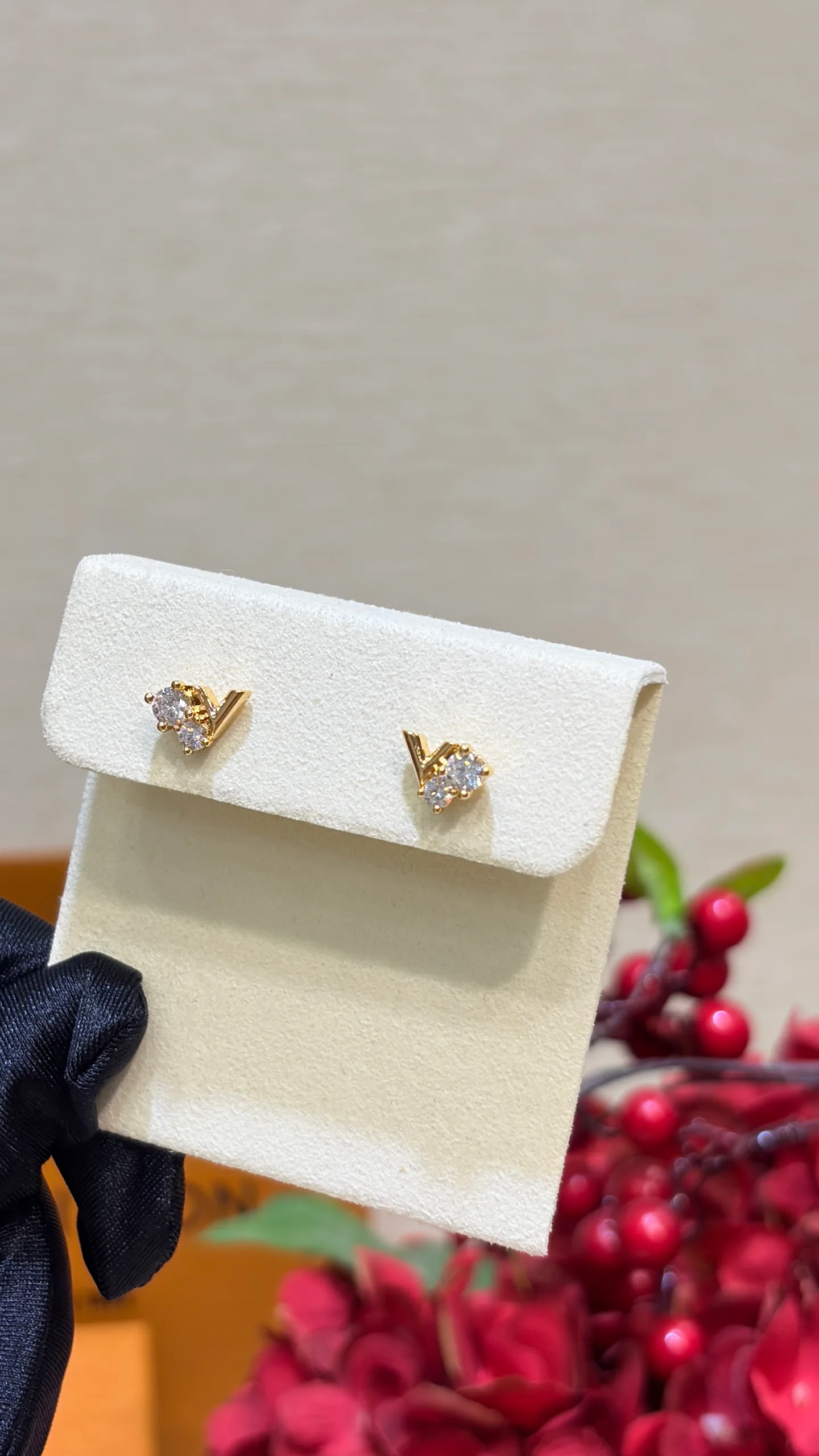 Бижутерия Louis Vuitton 17880915