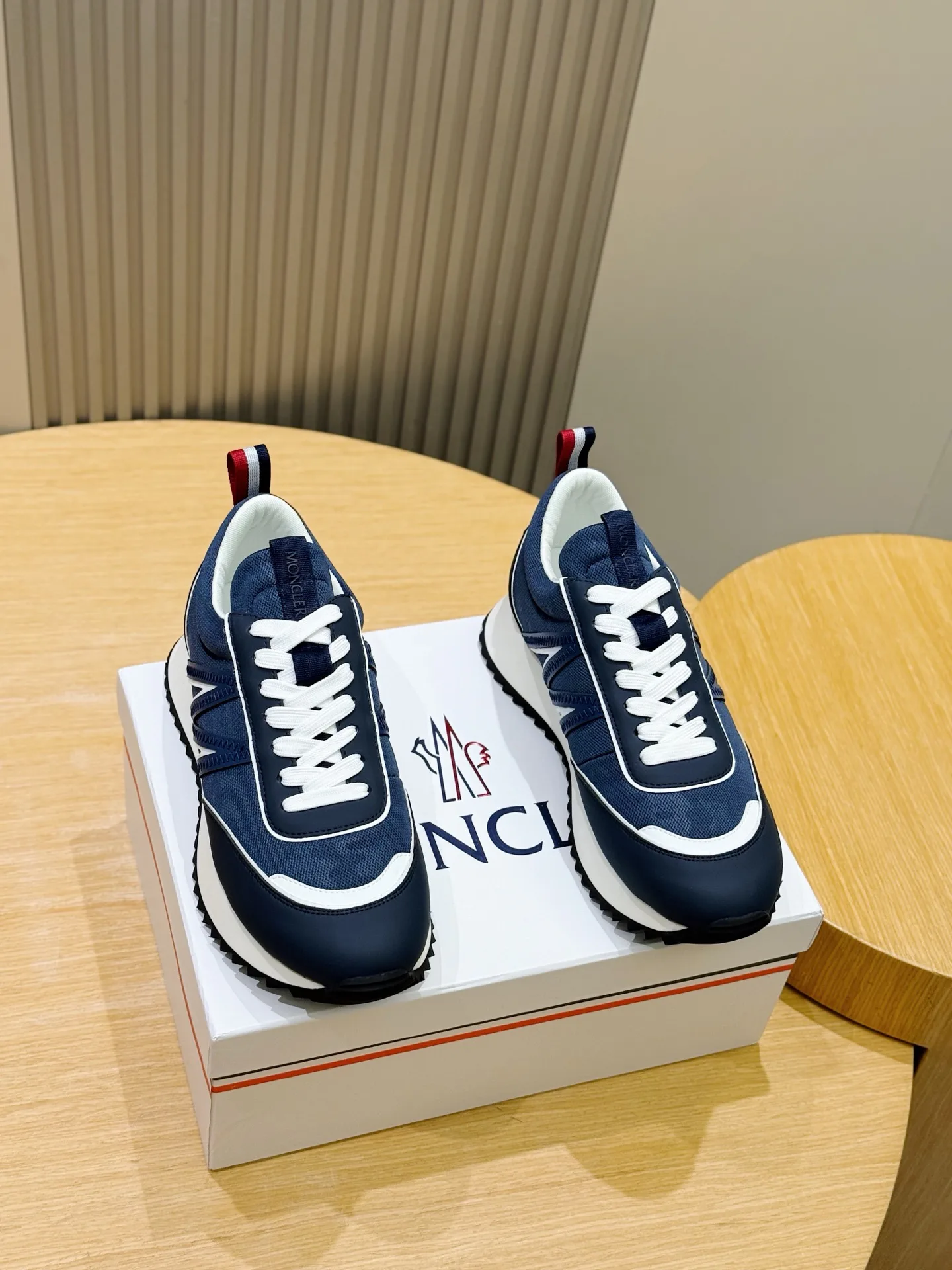 Кроссовки Мужские Moncler 18101509