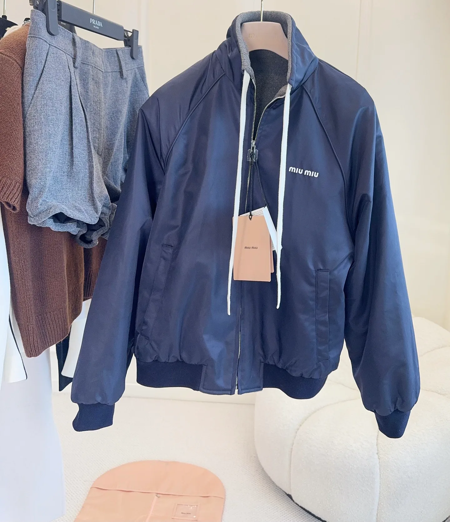 Куртки И Пуховики Женские Miu Miu 1523661