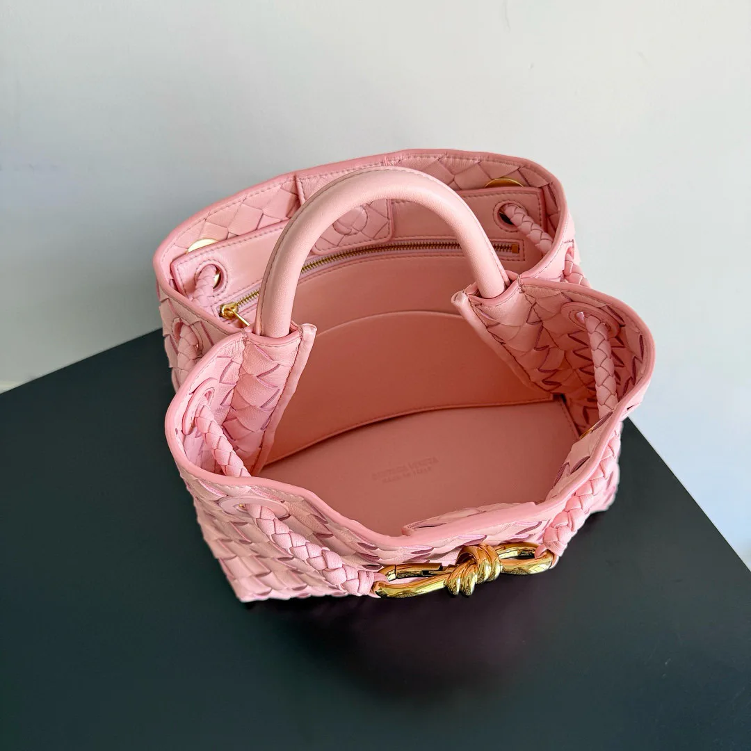 Классические Сумки Женские Bottega Veneta 17126409