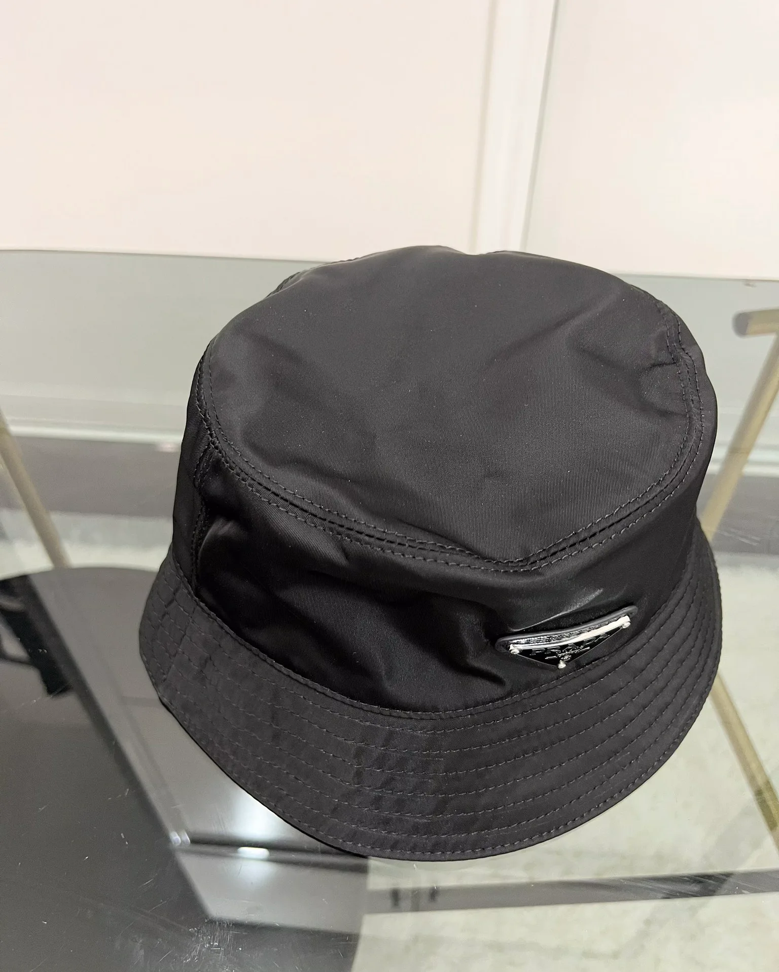 Головные Уборы Prada 23439