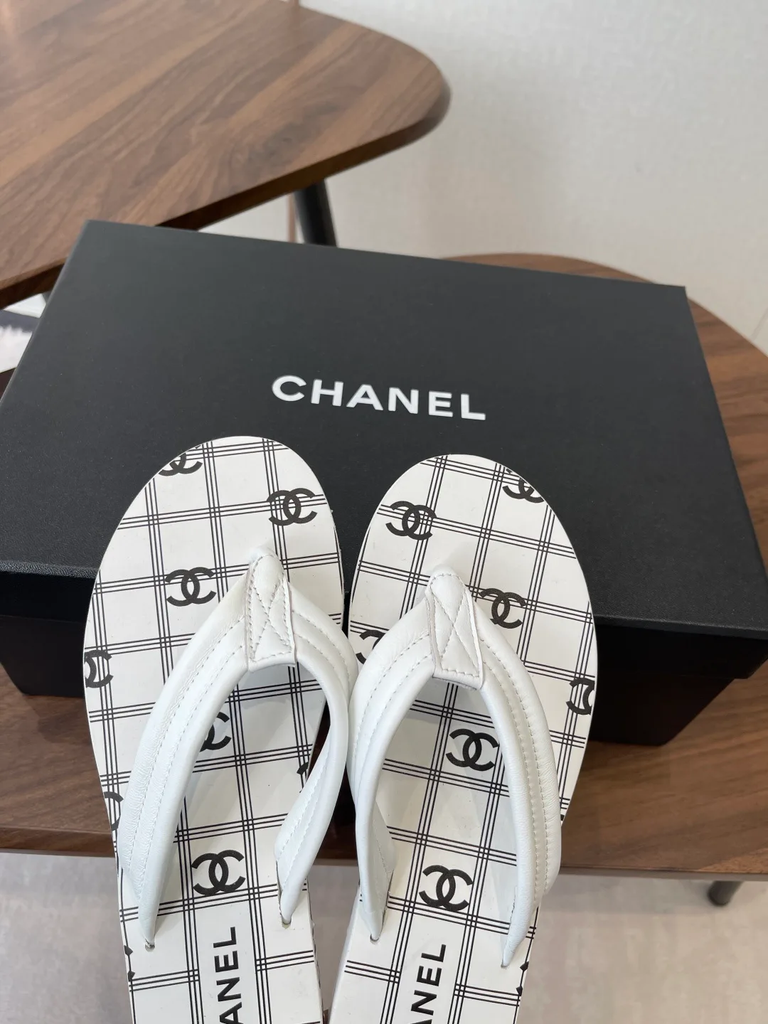 Шлепанцы Женские Chanel 11350606