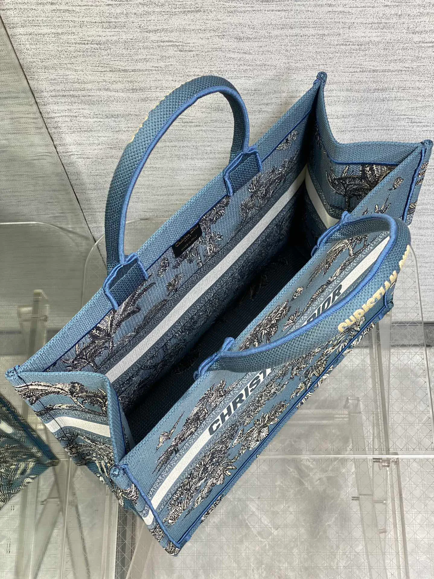 Классические Сумки Женские Christian Dior 82449