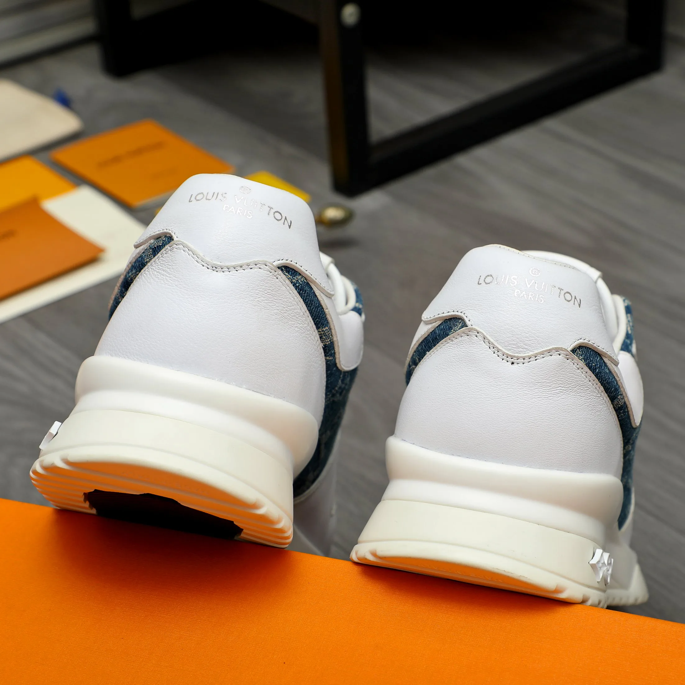 Кроссовки Мужские Louis Vuitton 288023