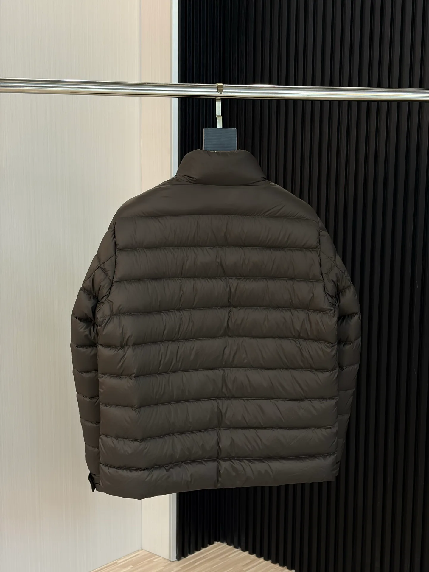 Куртки И Пуховики Мужские Moncler 18218453