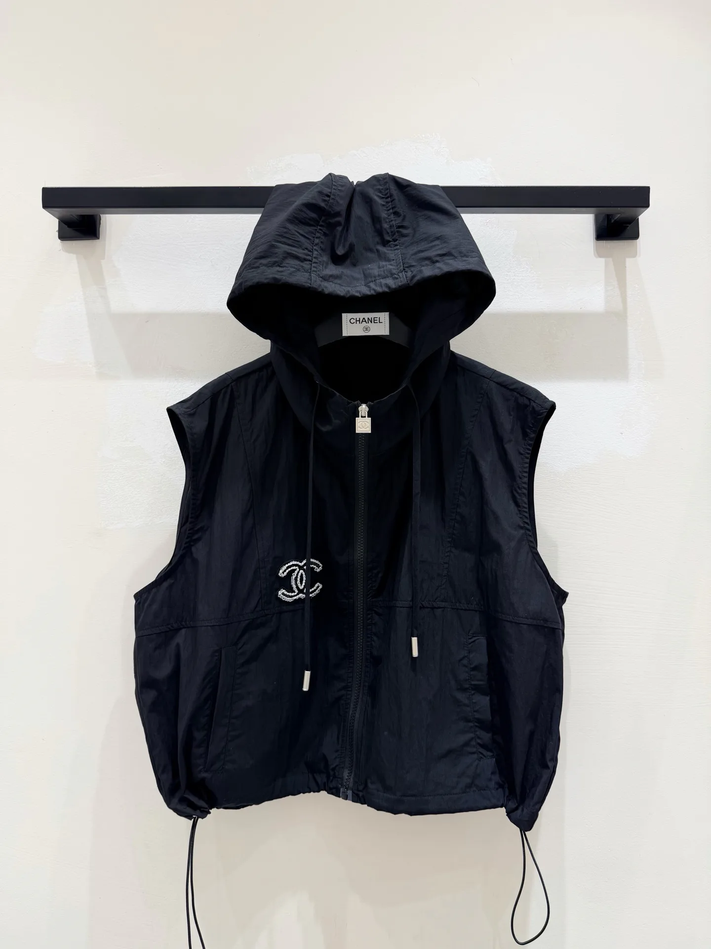 Жилеты Женские Chanel 11698764