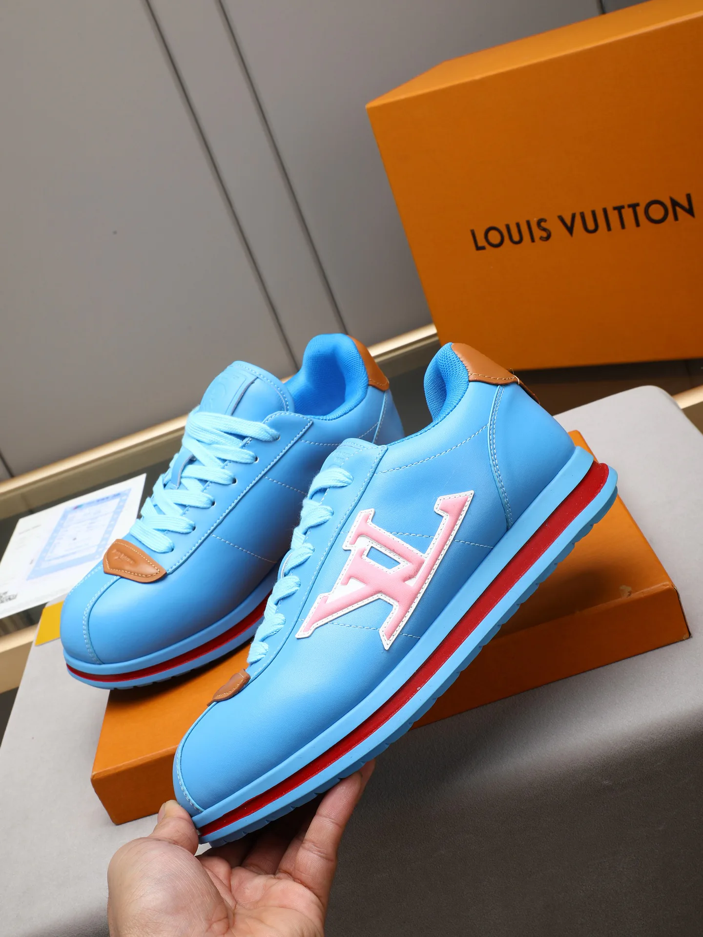 Кроссовки Мужские Louis Vuitton 11490451