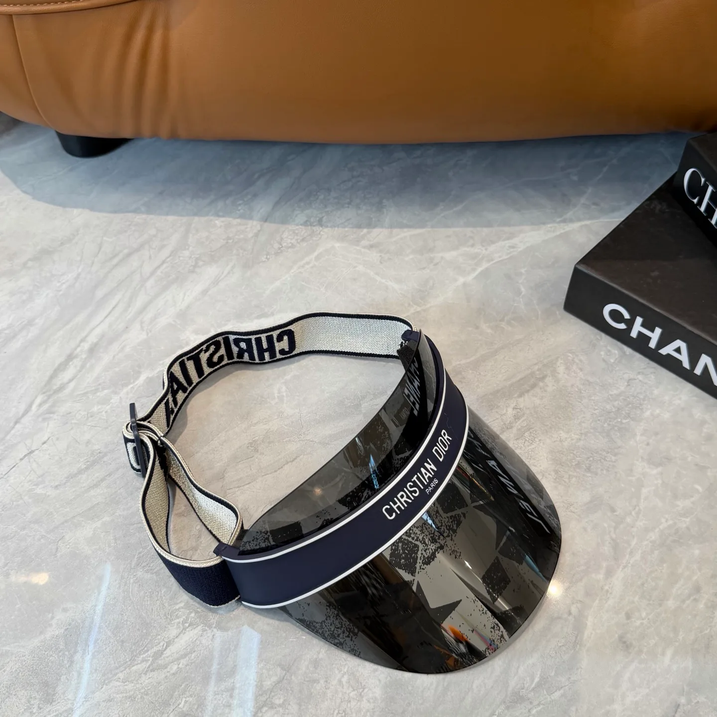 Головные Уборы Christian Dior 13294385