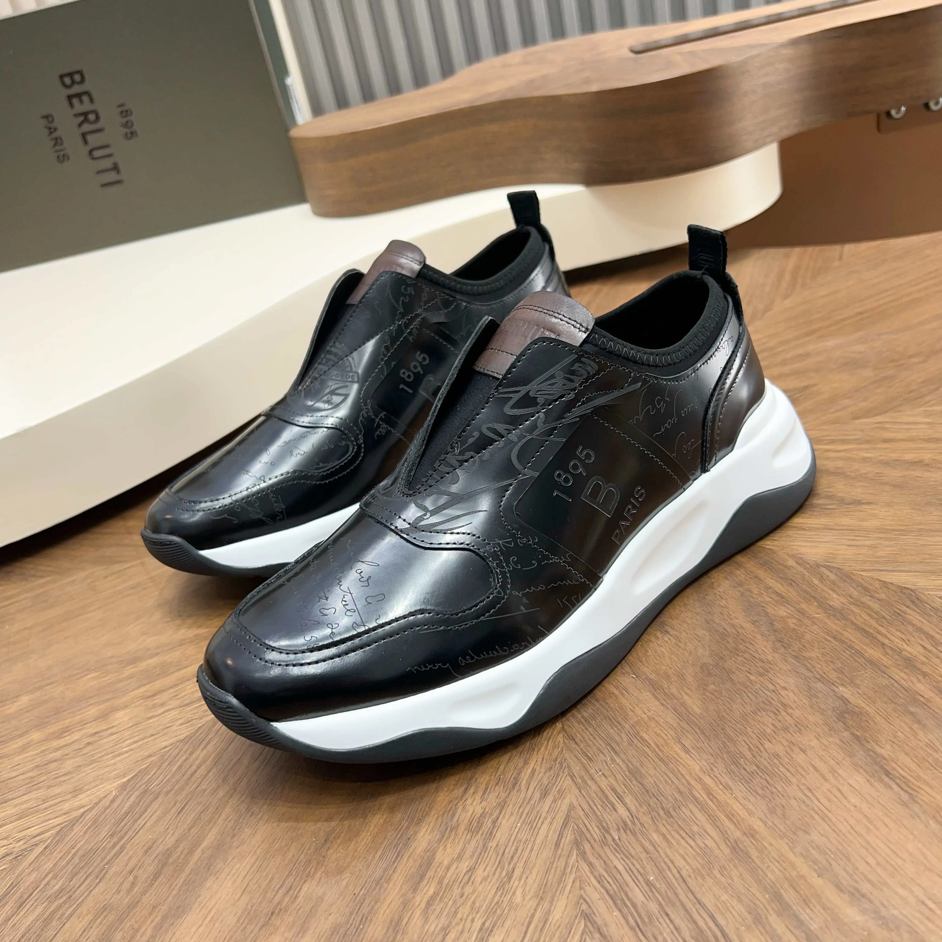 Кроссовки Мужские Berluti 18890245