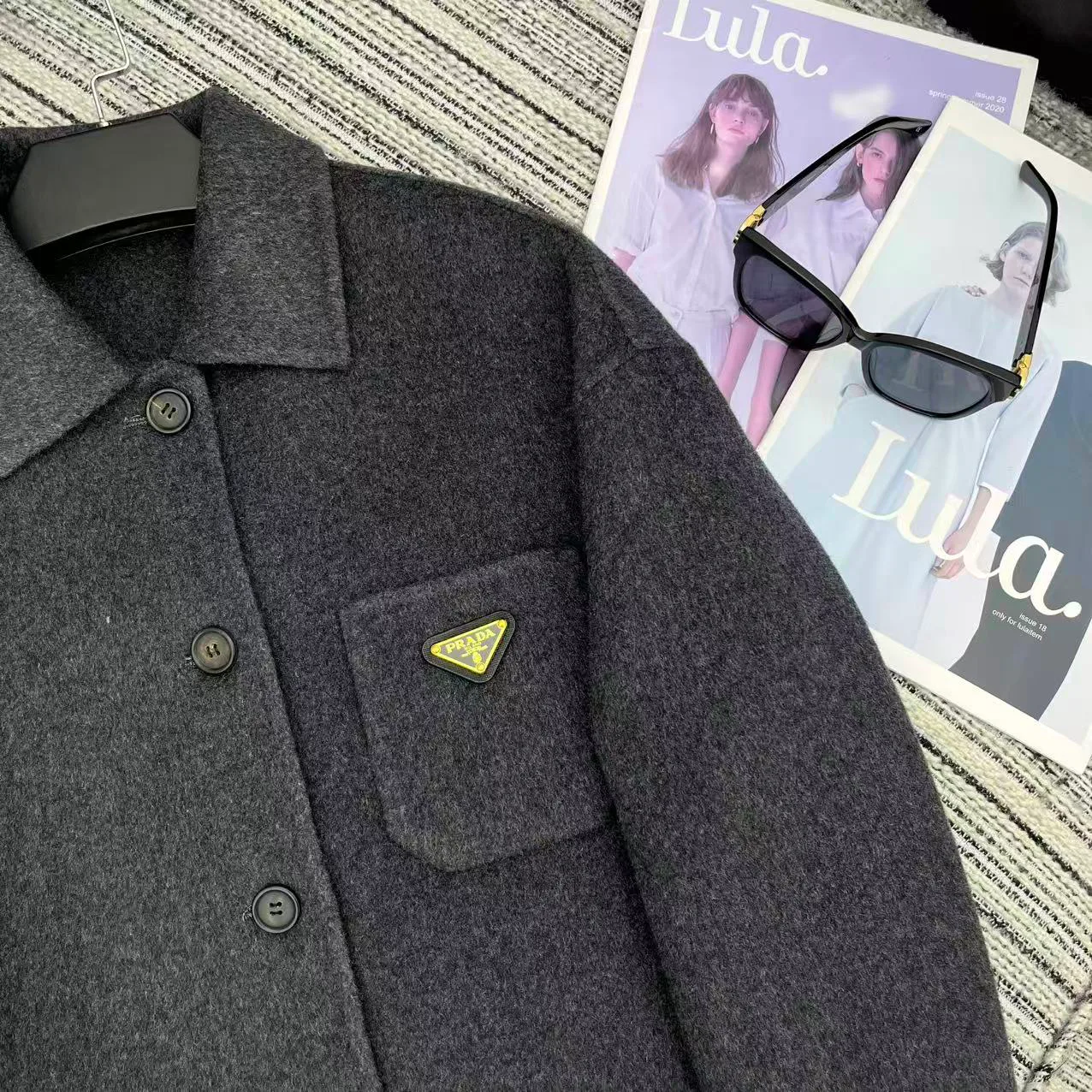 Куртки И Пуховики Женские Prada 863146