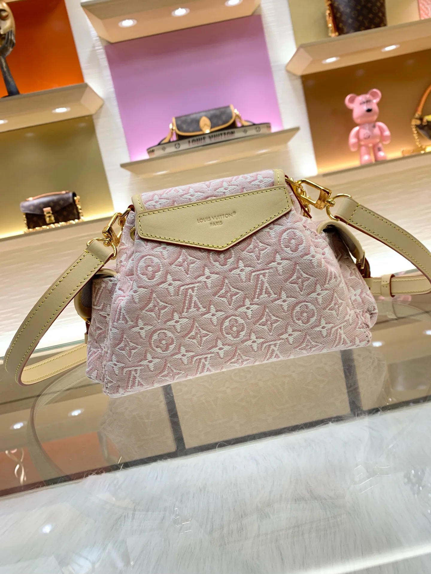 Классические Сумки Женские Louis Vuitton 17303175