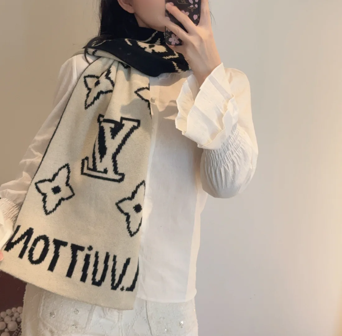Шарфы Louis Vuitton 1141267