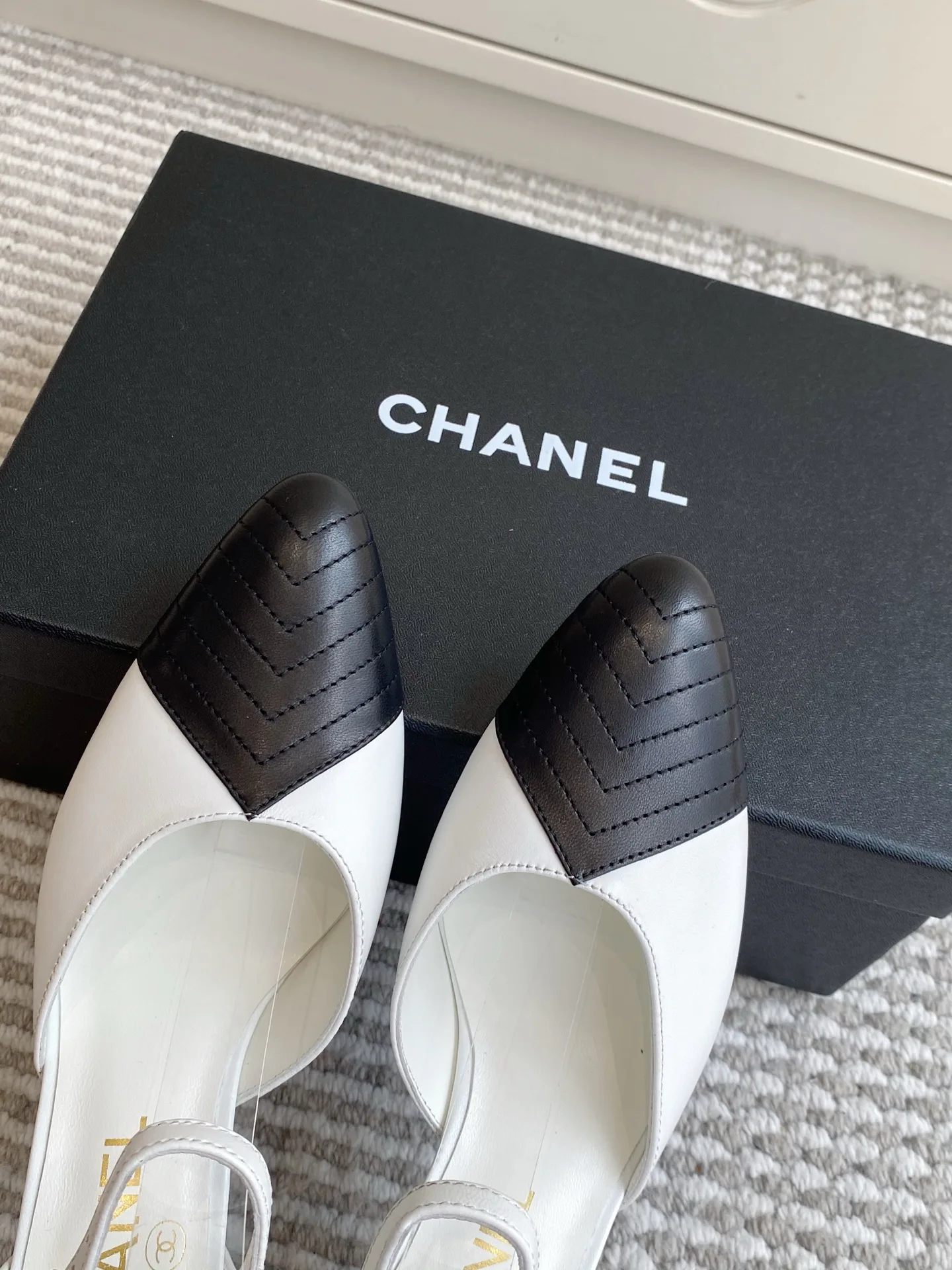 Туфли Женские Chanel 17498444