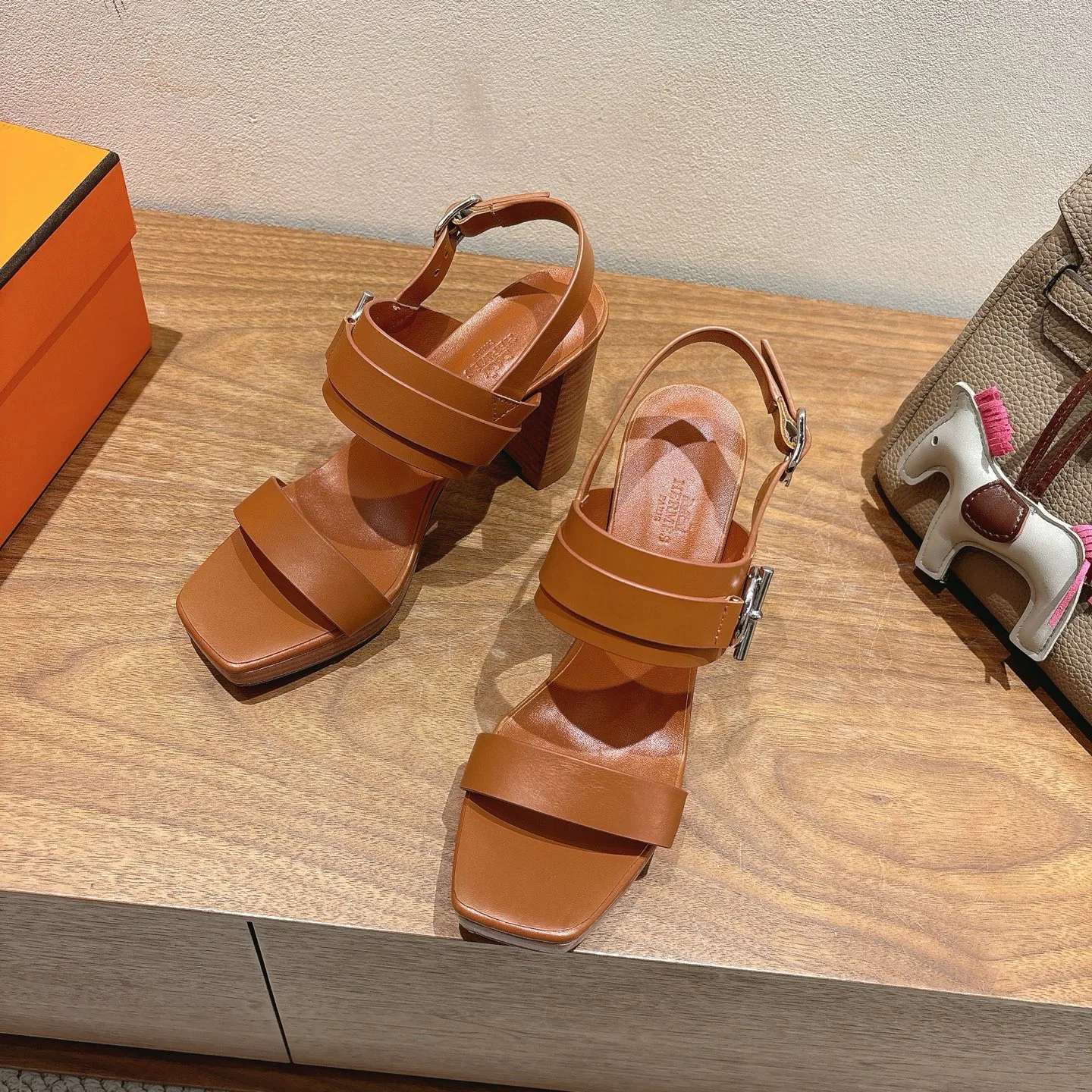 Босоножки Женские Hermes 11514532
