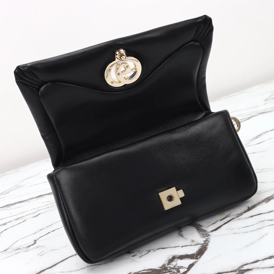 Классические Сумки Женские Gucci 18210721