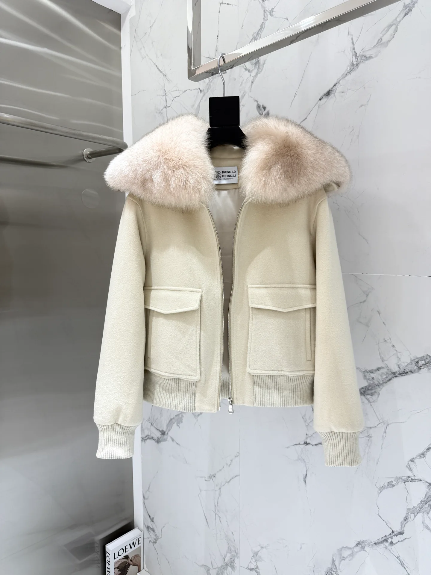 Куртки И Пуховики Женские Loro Piana 18699804