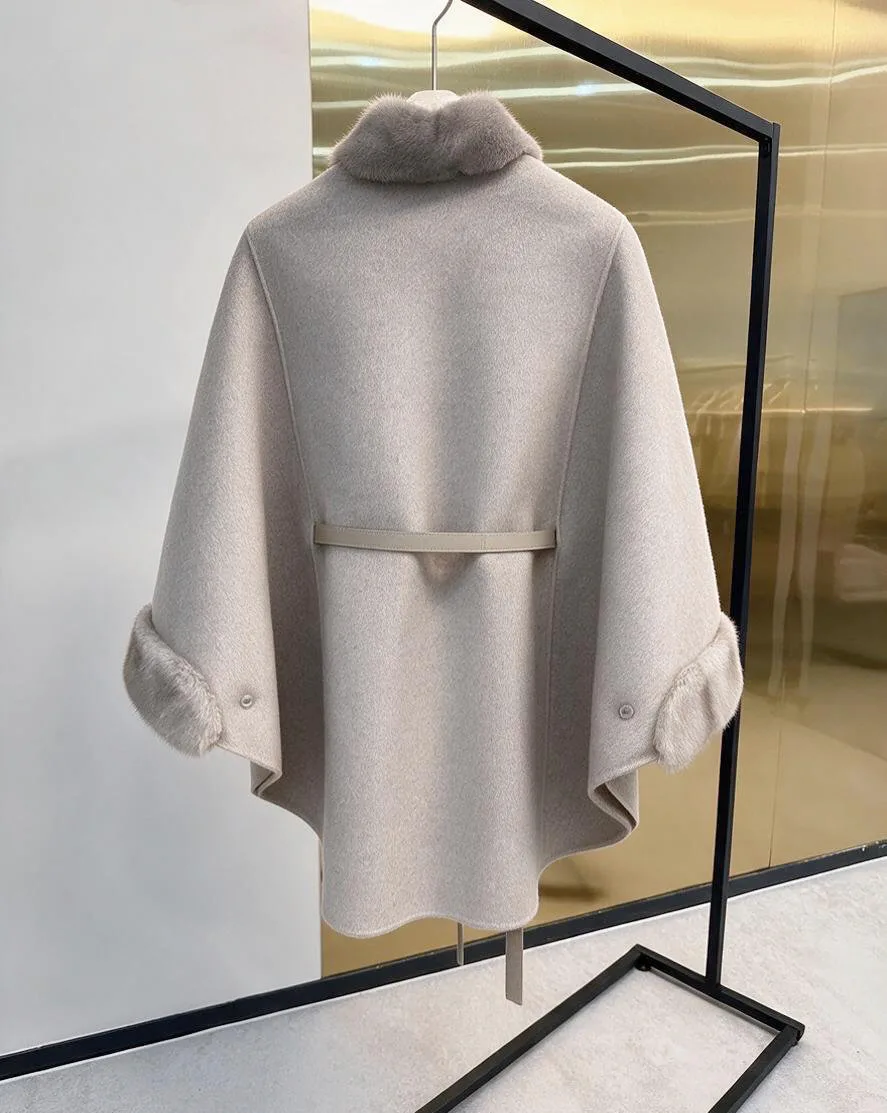 Пальто Женские Loro Piana 18478377