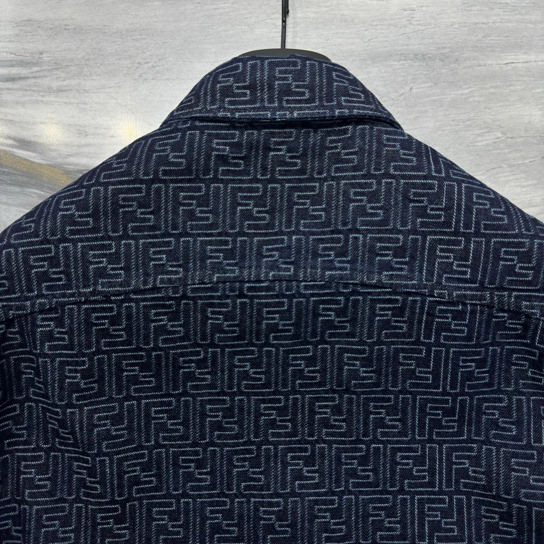 Куртки И Пуховики Мужские Fendi 390083