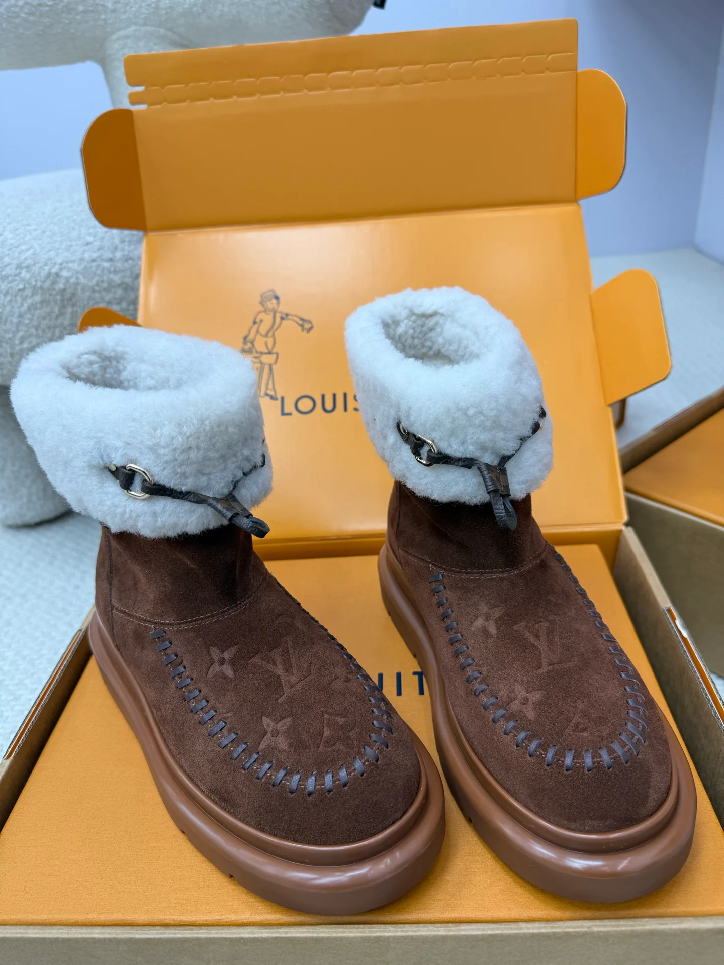 Угги Женские Louis Vuitton 808229