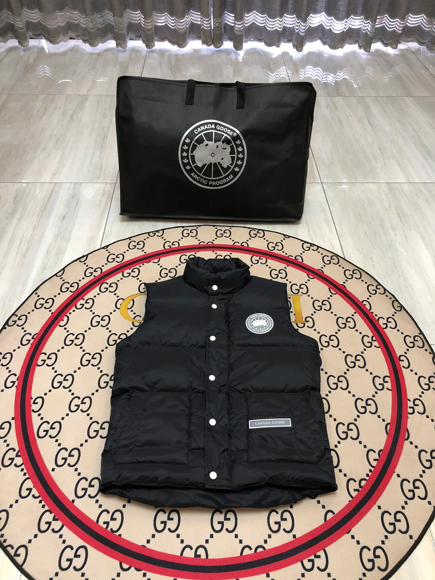 Жилеты Женские Canada Goose 1294397