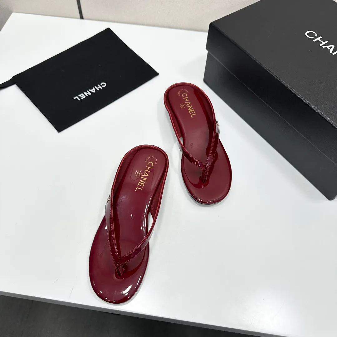 Шлепанцы Женские Chanel 11946888