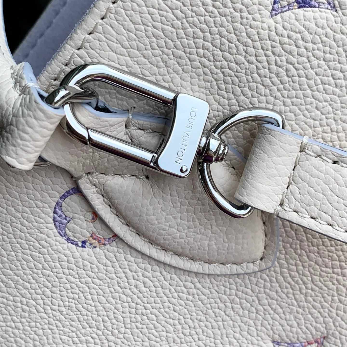 Классические Сумки Женские Louis Vuitton 18147486