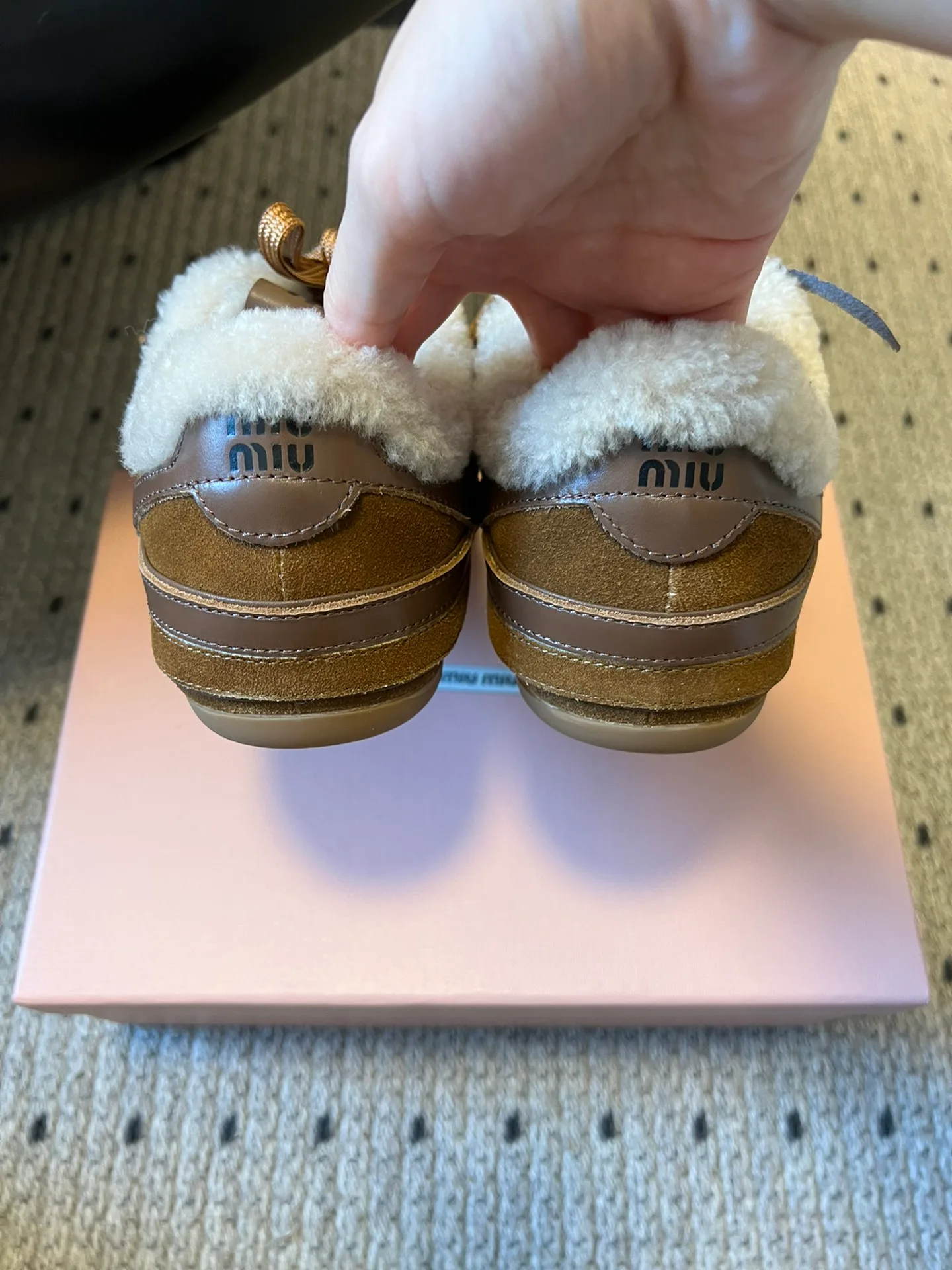 Кроссовки Женские Miu Miu 334575