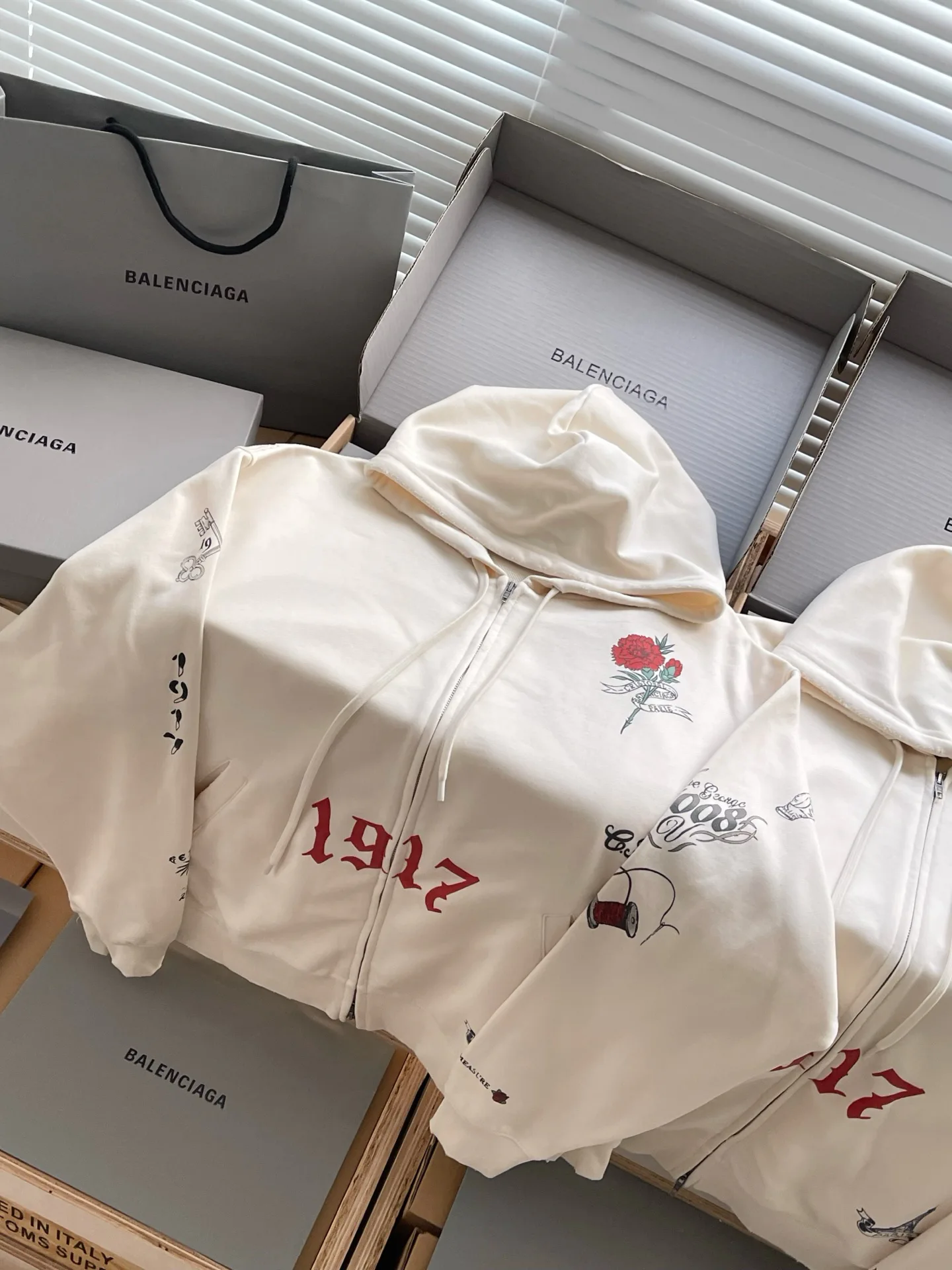 Свитшоты И Худи Мужские Balenciaga 18153416
