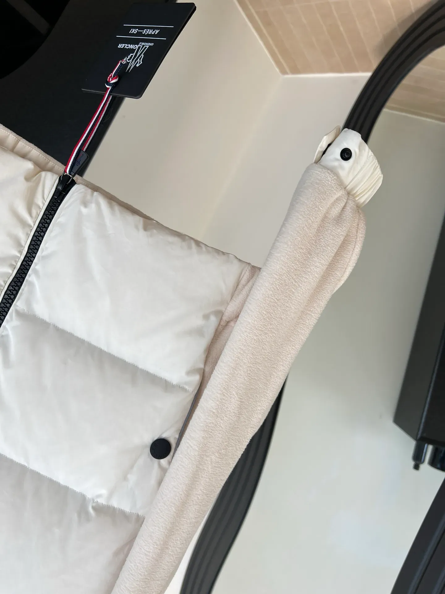 Куртки И Пуховики Женские Moncler 389868