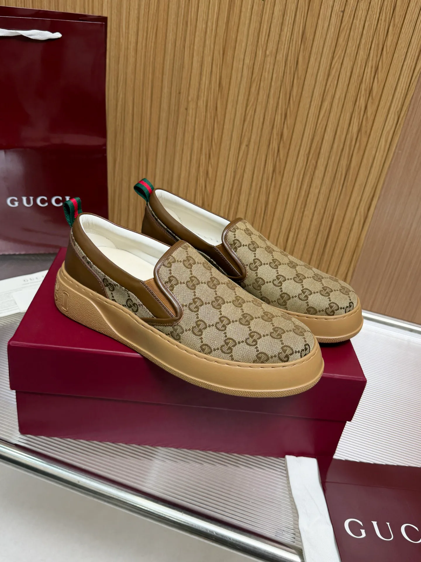 Кроссовки Мужские Gucci 17620466