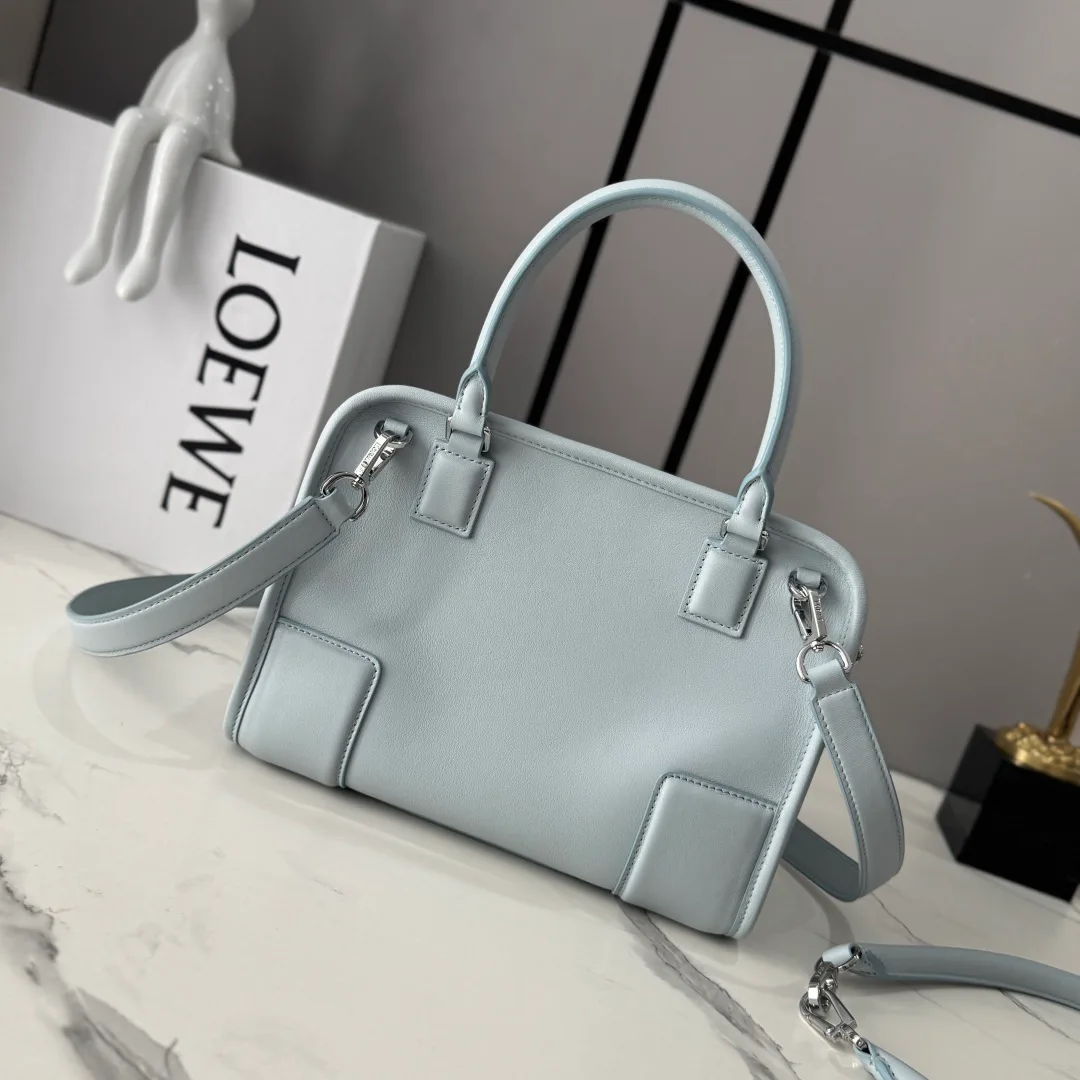 Классические Сумки Женские Loewe 18229668