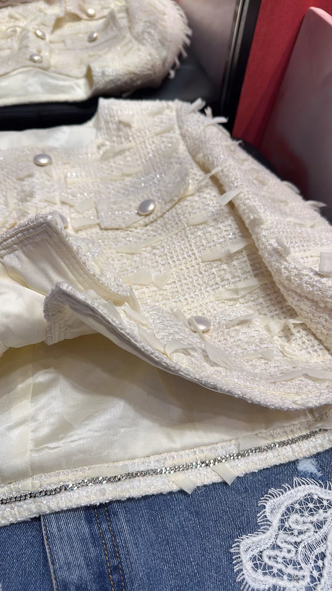 Куртки И Пуховики Женские Chanel 15868