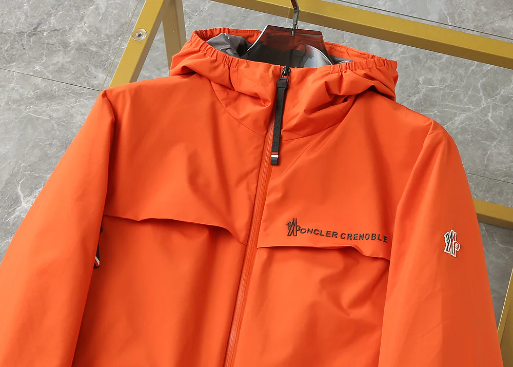 Куртки И Пуховики Мужские Moncler 11602515