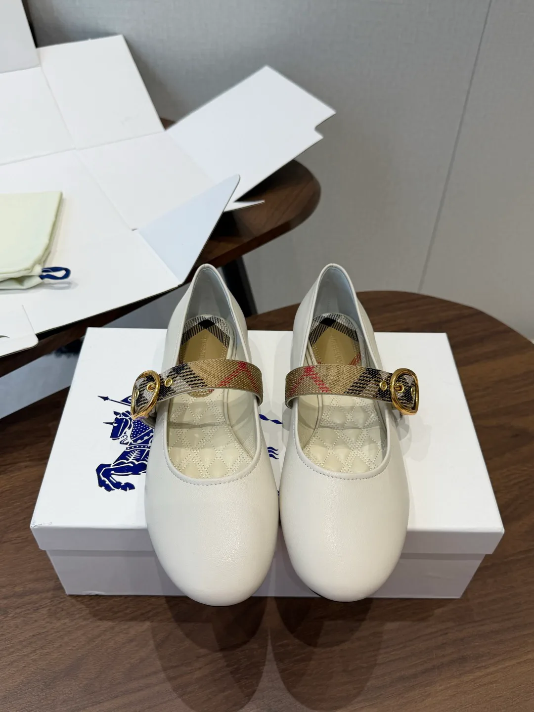 Балетки Женские Burberry 18687741