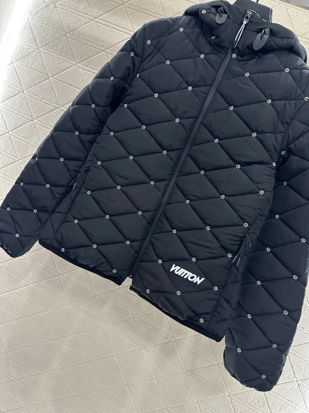 Куртки И Пуховики Женские Louis Vuitton 376507