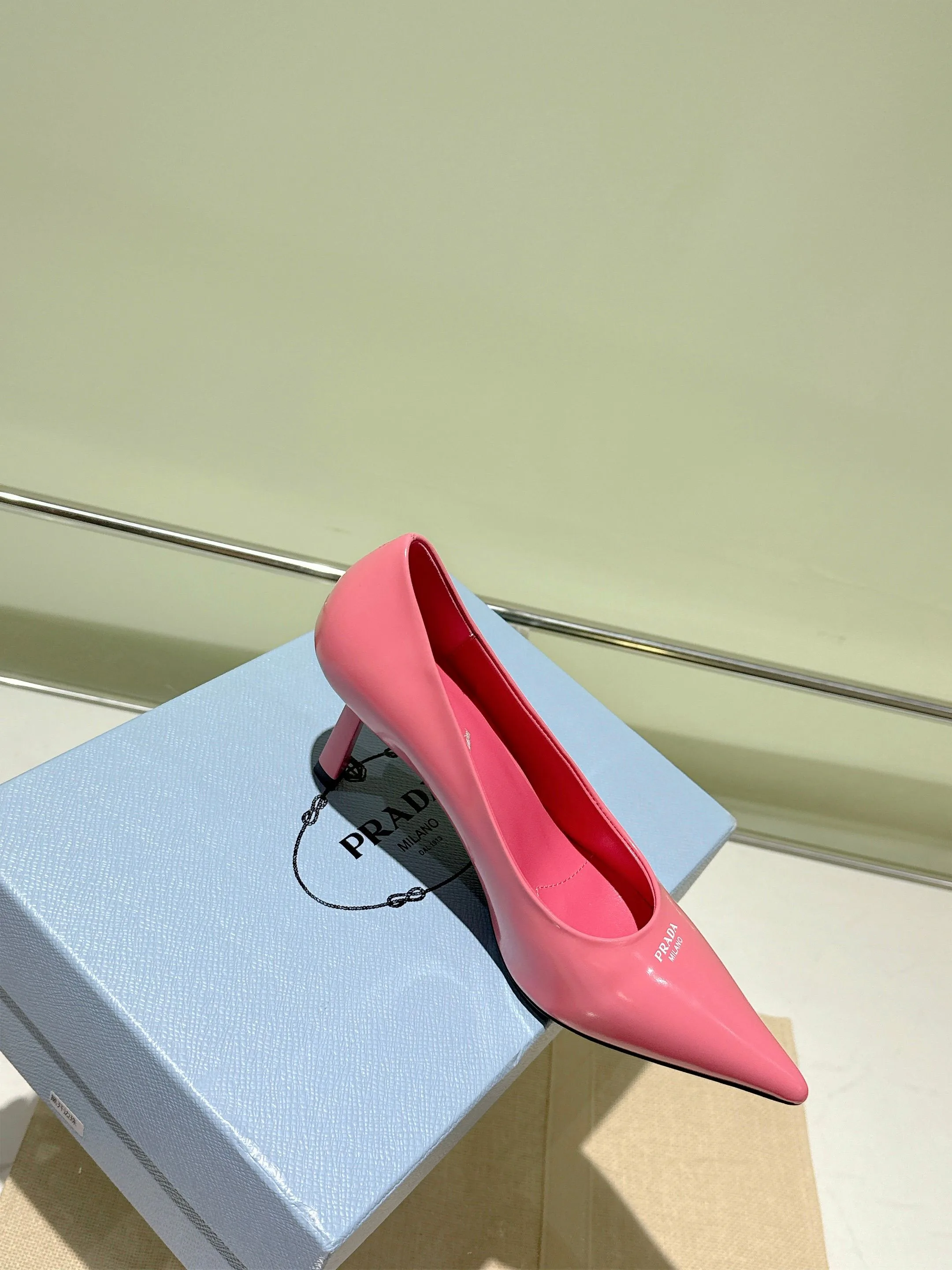 Туфли Женские Prada 18083949