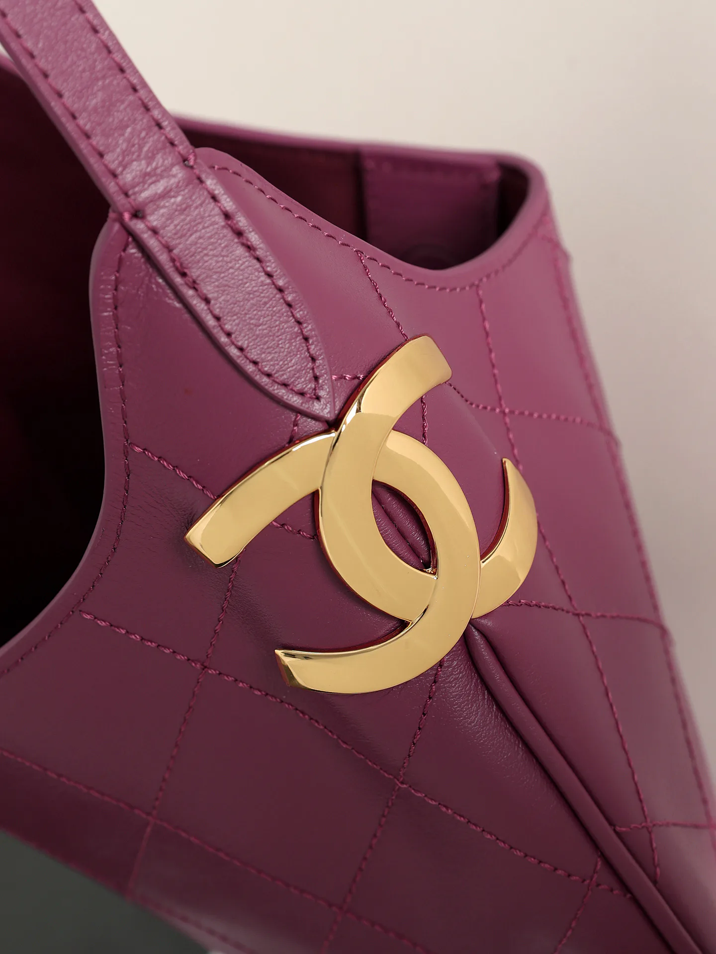 Классические Сумки Женские Chanel 18147704