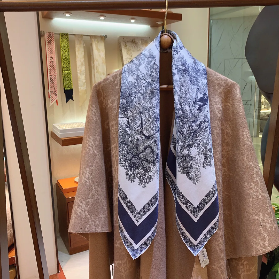 Шарфы Christian Dior 17925516