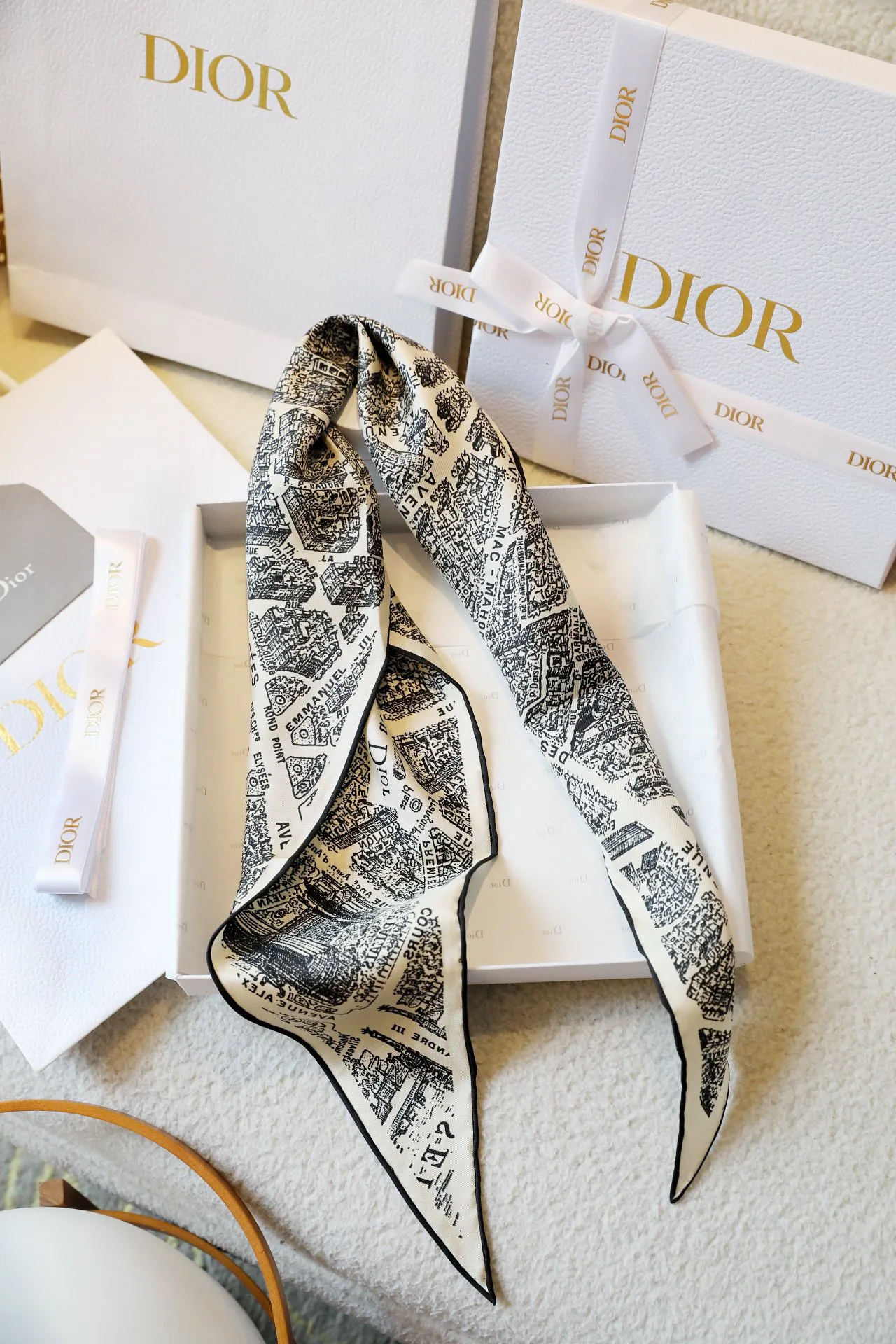 Платки Christian Dior 13954879