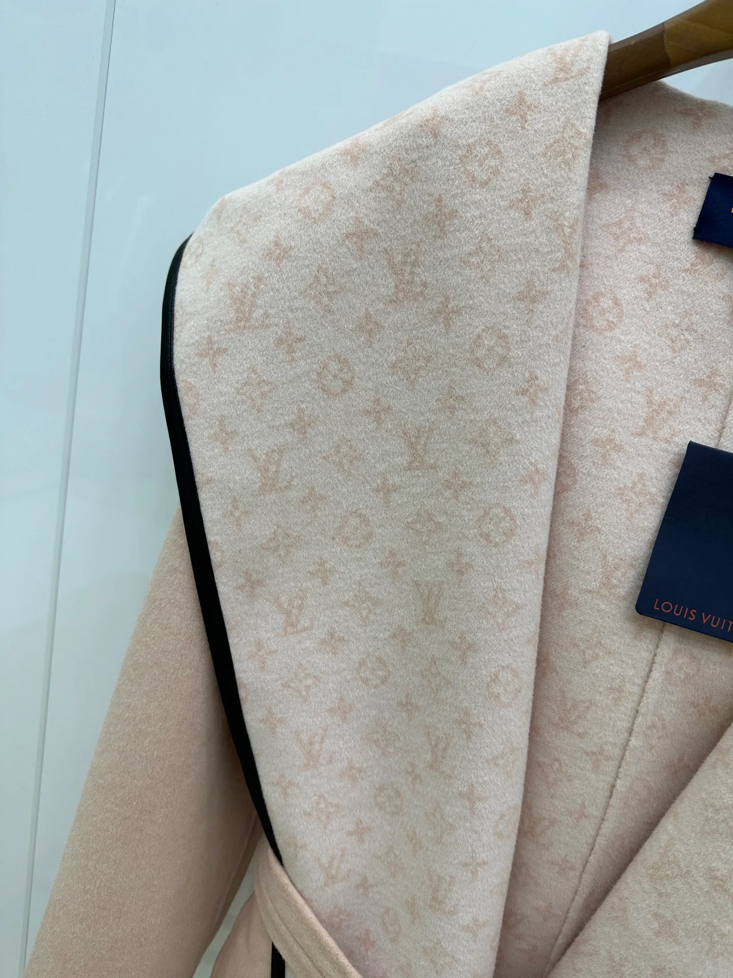 Пальто Женские Louis Vuitton 793749